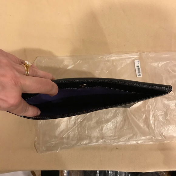 Vintage 1990’s Tusk black patent leather extra flat clutch. NWOT. Pristine. - Picture 5 of 6